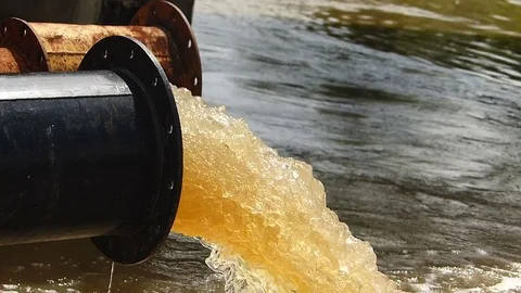 The flood problem in the metropolitan area. Stock Footage 83930865