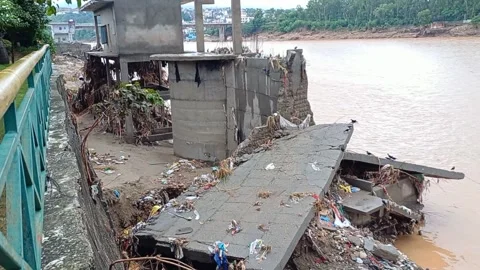 Flood in the river due to heavy rainfall Stock-Footage 316143031