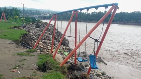 Flood in the river due to heavy rainfall Stock-Footage 316143305