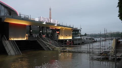 Flood of the Seine river Stock Footage 92251736