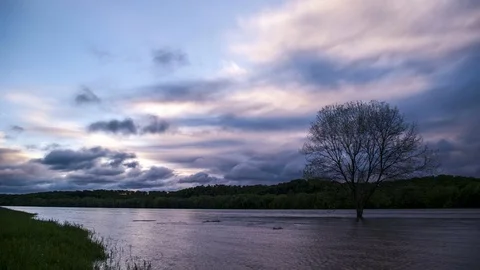 Flood skies Gasconade river Video stock 92441453
