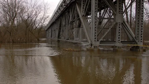 Flooded bridge Video stock 89539833