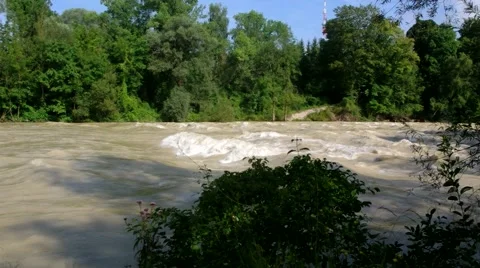 Flooded river with waves at daytime 스톡 동영상 40613279