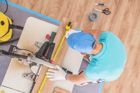 Flooring Contractor at Work. Foto stock