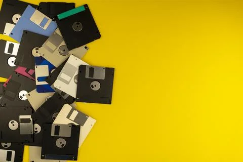 Floppy disk 3.5 inch. The diskettes 3 2 are a technology icons of de decade o 스톡 사진