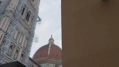 Florence Cathedral Dome and Giotto's Bell Tower Under Restoration in Floren.. 库存影片 340747295
