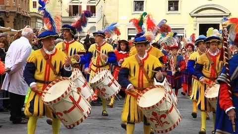 Florence, Easter day, manifestation of the explosion of the Cart. Stock Footage 119200515