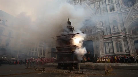 Florence, Easter time, Scoppio del Carro. Stock Footage 113122599