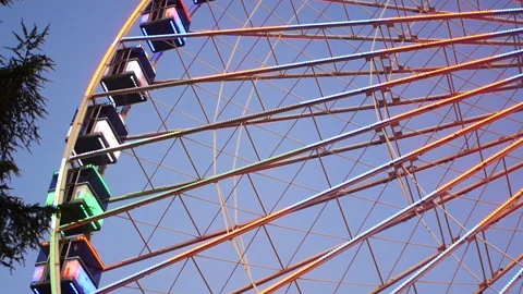 Florence ferris wheel at twilight 库存影片 166890160