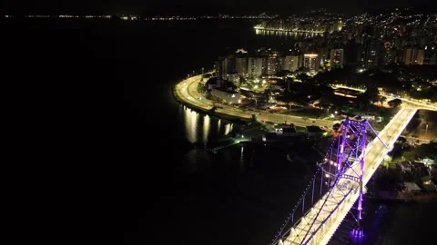 Florianópolis at Night, Hercílio Luz Bridge Illuminated in Purple Lights Over Vidéo 344998819