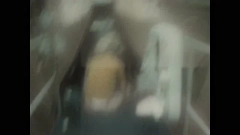 FLORIDA - 1970 - The Apollo 13 astronauts climb into their command module during Stockbeeldmateriaal 322970772