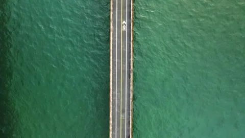 Florida Keys Bridge Top-Down Drone Shot Vídeos de archivo 282741385