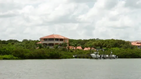 A Florida mansion on the water 스톡 동영상 26148904