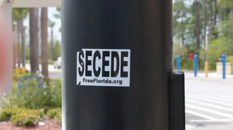Florida Secede from the Union Sticker on Light Post 스톡 동영상 40537574
