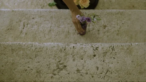 The florist makes bouquets. Stock Footage 87565391