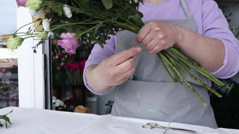 Floristry creating bouquet Stock Footage 188058231
