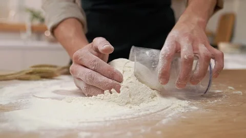 Flour In Bowl Cook Stockbeeldmateriaal 273500517