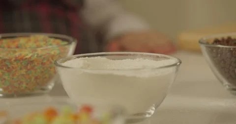 Flour Video stock 94526293