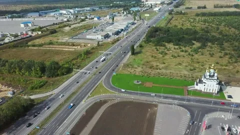 The flow of cars. C Video stock 160355976