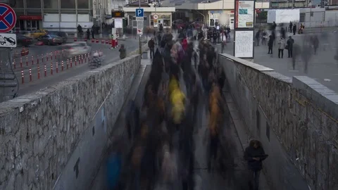 The flow of people coming to the train station after work, time lapse Stock Footage 74019110