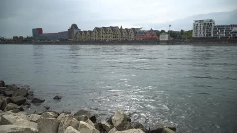 The flow of the Rhine river in Cologne Stock-Footage 252770932