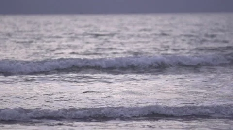 The flow of the waves. Slow motion. Video stock 53116660