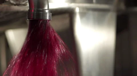 Flow of wine under pressure Video stock 51167636