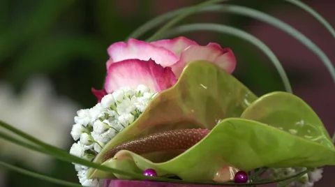 Flower arrangement shaped as a cake Video stock 56884157