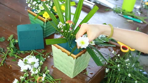 Flower bouquet preparing Stock Footage 48387772