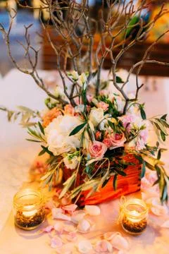 Flower compositions on the wedding table in rustic style. Wedding decorations Stock Photos