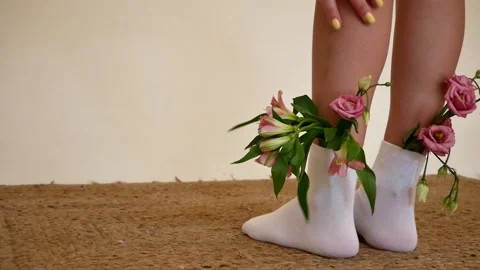 Flower Feet 스톡 동영상 162663985