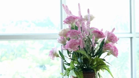 Flower on a table rotation 360 degrees. Stock Footage 96325755