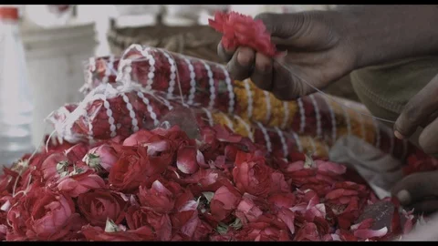 Flower threading Pakistan Video stock 101418594