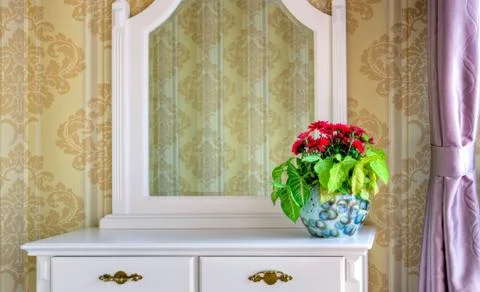 Flowers Decoration on a dressing table Foto stock