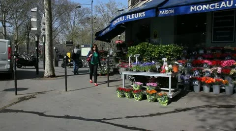 Flowershop in Paris Video stock 10867032