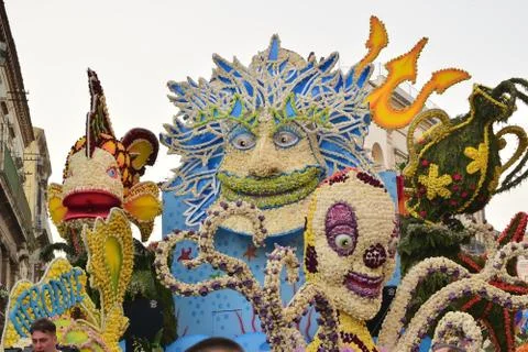 Flowery float Stock-Fotos