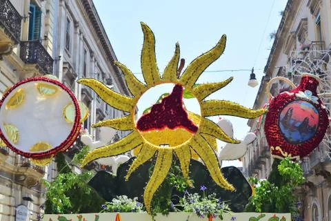 Flowery float Stock-Fotos