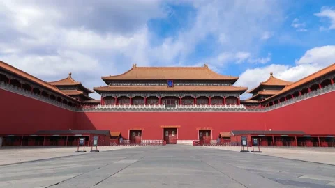 The flowing clouds of the Meridian Gate Square of the Forbidden City in China Stock Footage 134095540