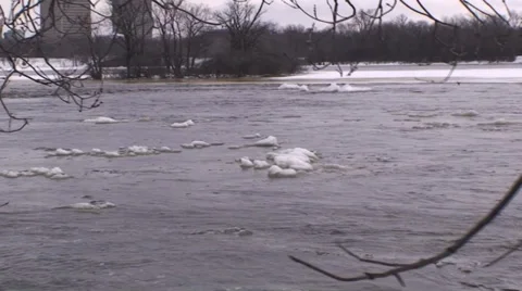 Flowing ice in a river. Stock-Footage 34650646