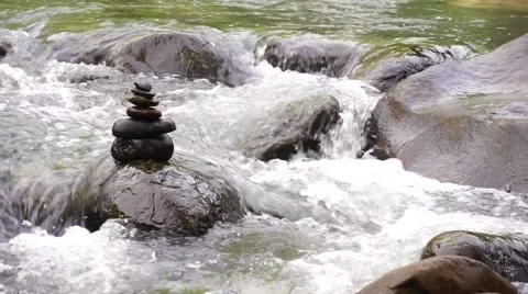 Flowing small stream with Zen stone 스톡 동영상 52979993
