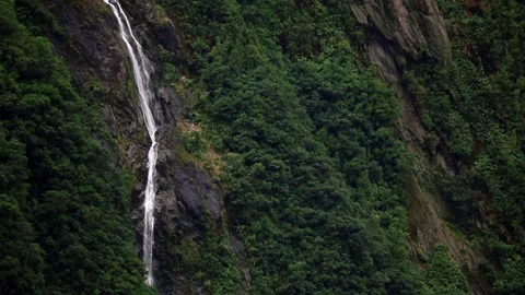 Flowing Waterfall Видео 145665219