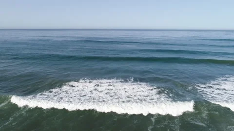 Flowing waves in the Pacific ocean Stock Footage 260445665