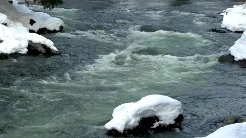 Flowing wenatchee river in winter Stock Footage 169536927