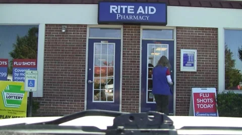 Flu shots offered Stock Footage 8601648