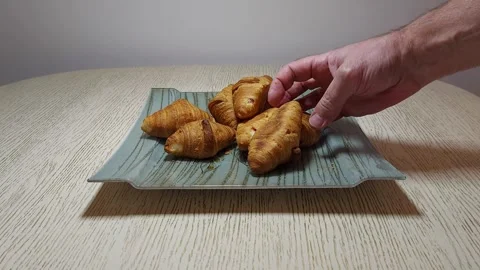 Fluffy Buns: Soft, Warm Delicious Vídeos de archivo 303975757