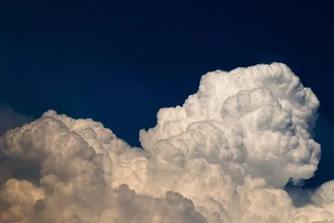 Fluffy cloud during the day Foto stock