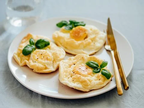 Fluffy Cloud Eggs Фото