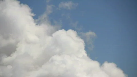 Fluffy cloud formations Stock Footage 702986