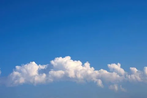 Fluffy Clouds in Blue Sky 스톡 사진