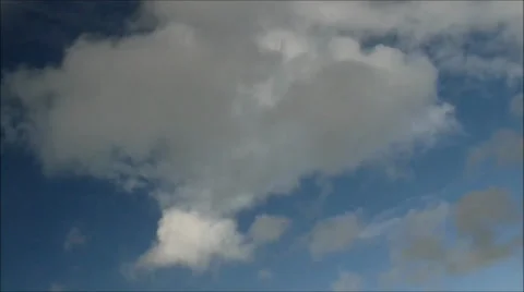 Fluffy clouds Video stock 36465223